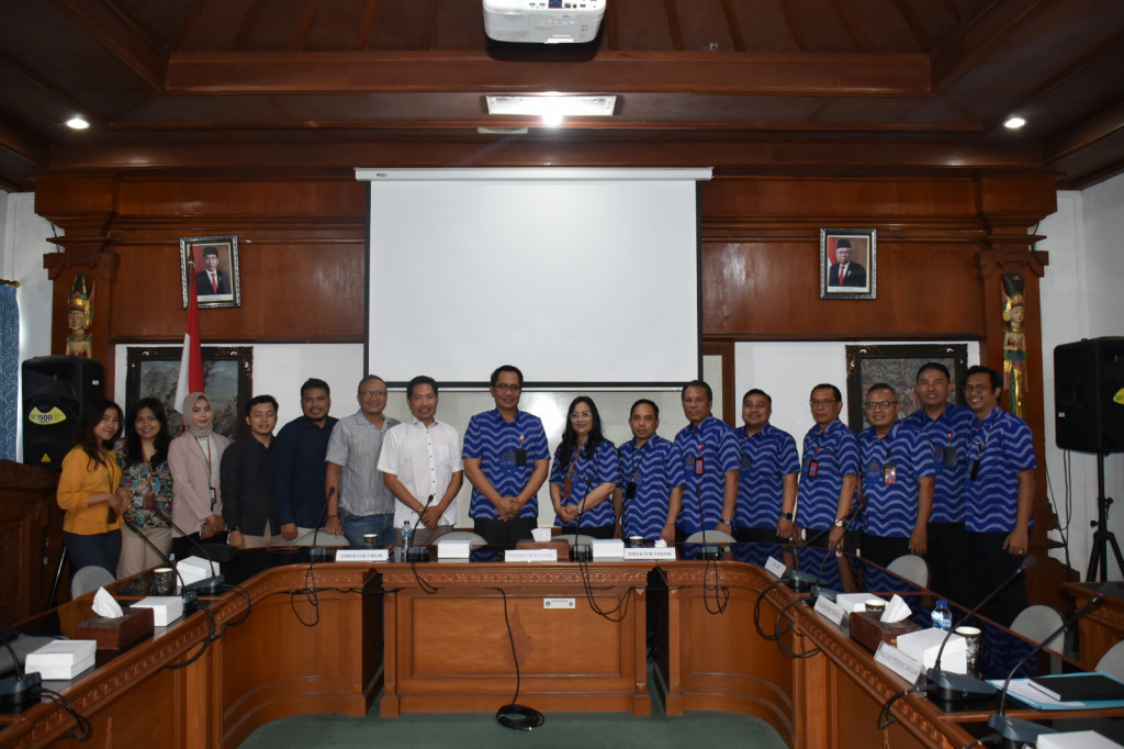 Kerjasama Perumda Air Minum Tirta Mangutama Kabupaten Badung dengan Tim dari ITS Surabaya